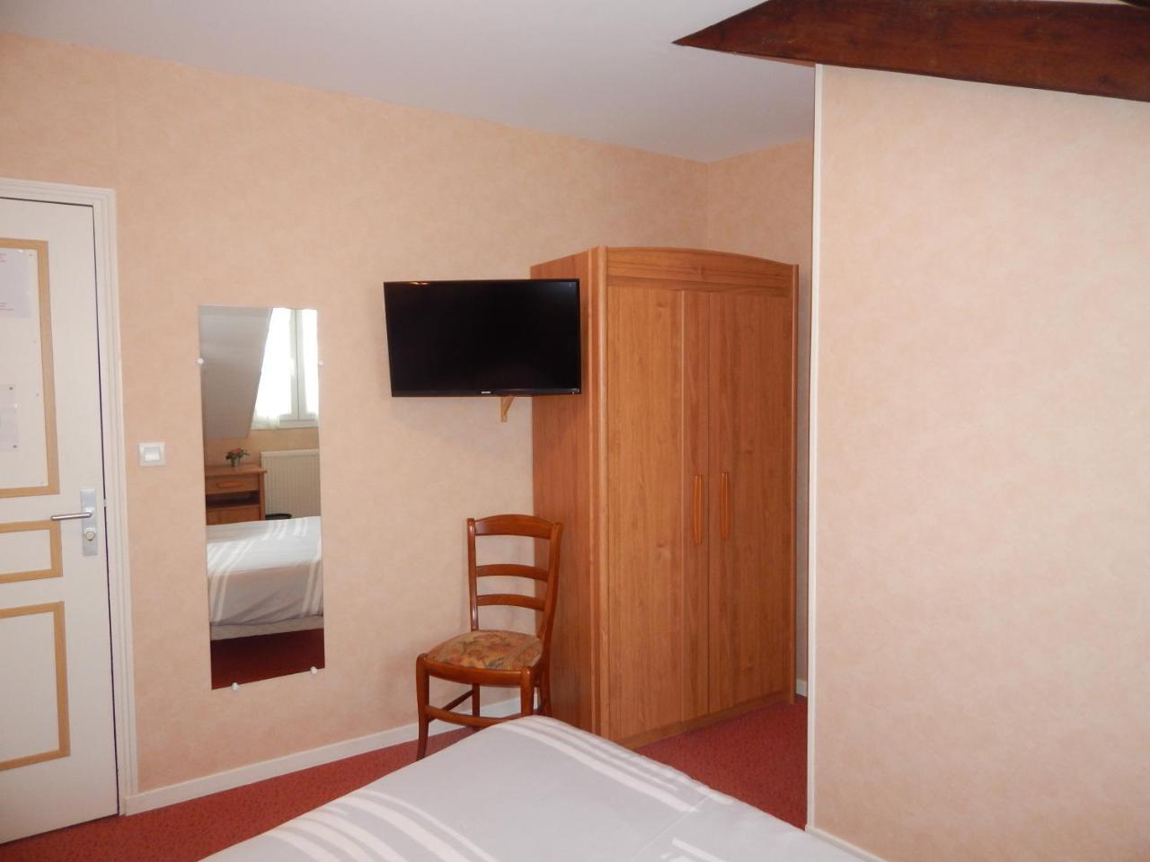 Le Lion D'Or Otel Ouroux-en-Morvan Dış mekan fotoğraf
